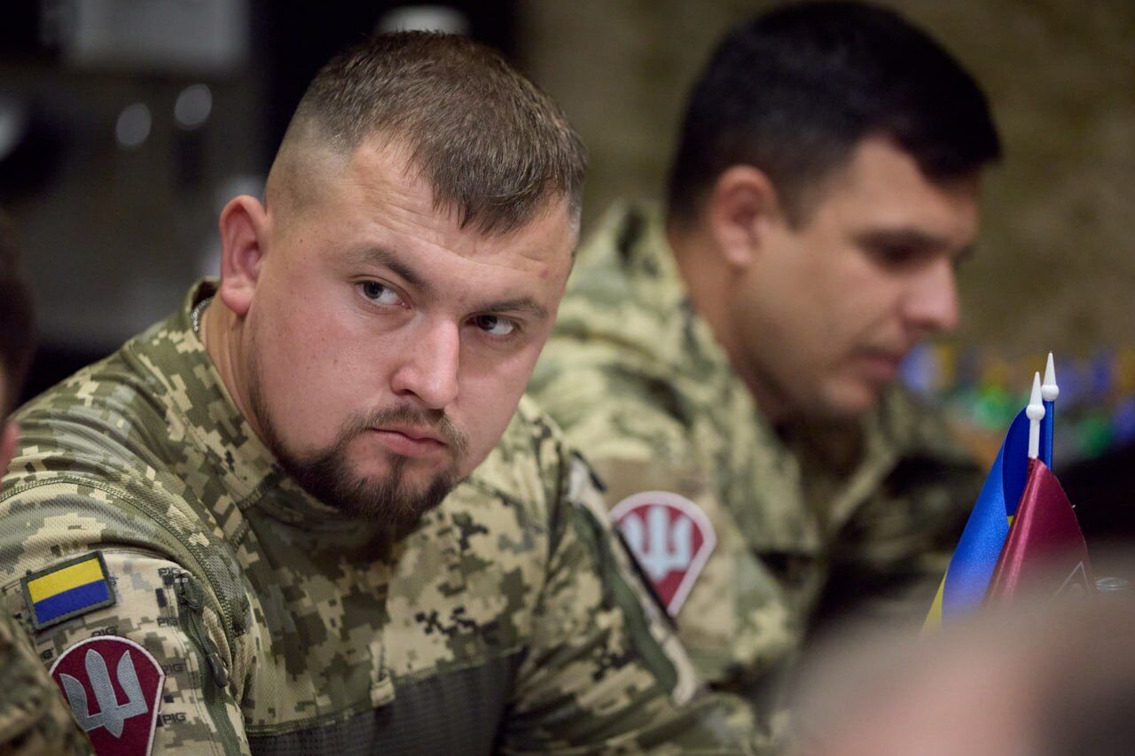 "Обязательно будут решения": Зеленский посетил Пункт управления Десантно-штурмовых войск на Донбассе. Фото и видео