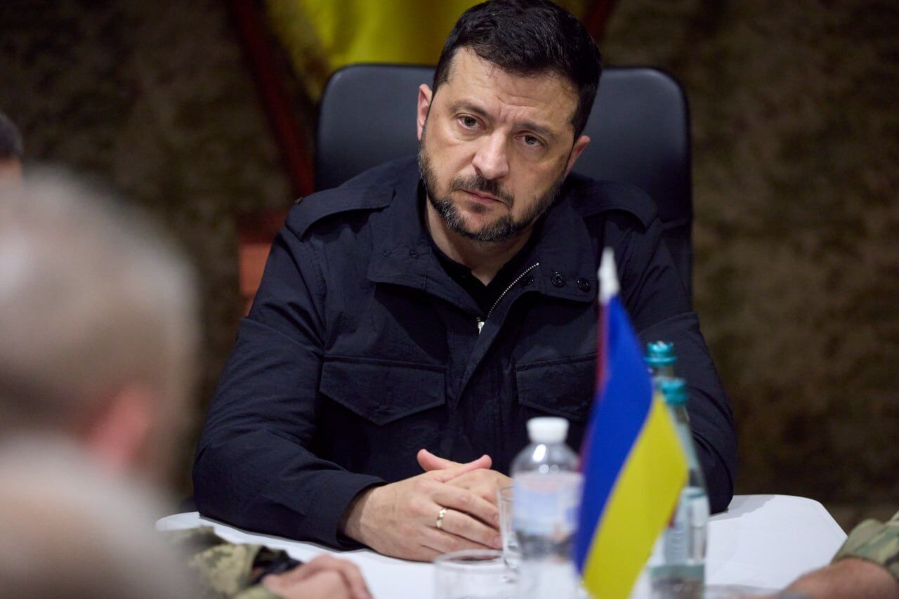 "Обязательно будут решения": Зеленский посетил Пункт управления Десантно-штурмовых войск на Донбассе. Фото и видео