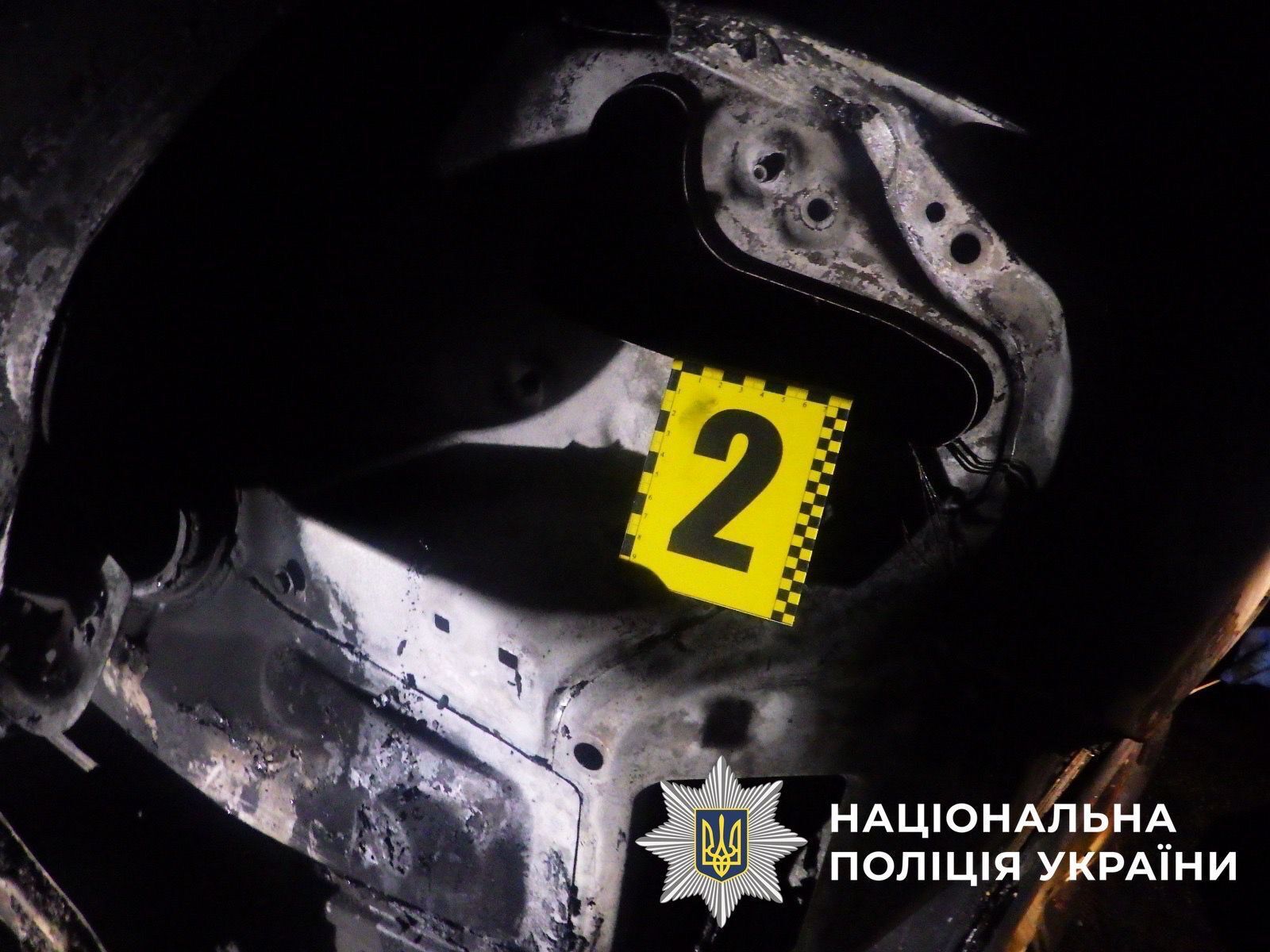 У Києві чоловік заради помсти водію підпалив авто. Подробиці справи та фото