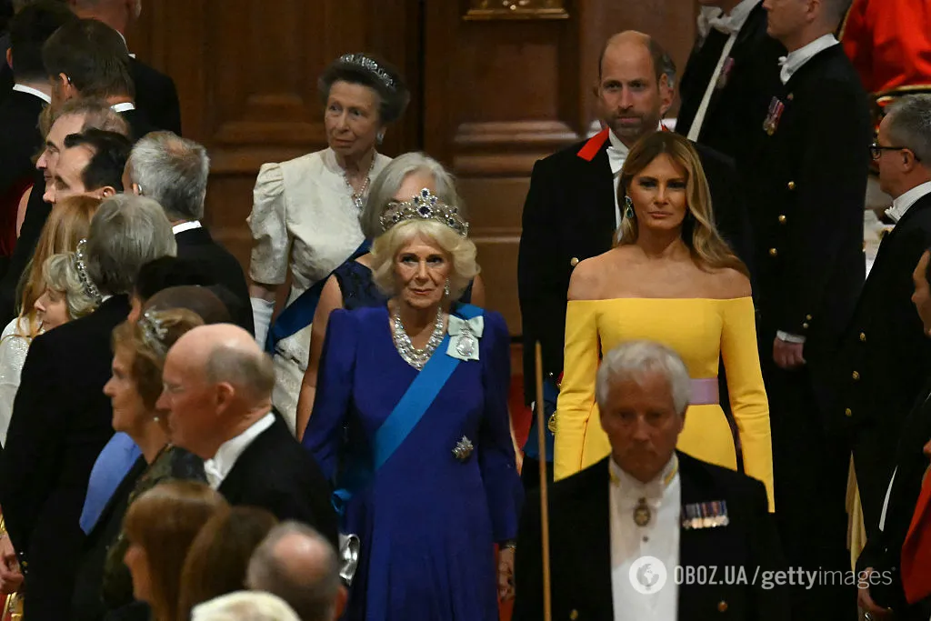 Меланія Трамп і королева Камілла вийшли у світ у кольорах українського прапору: образ обирали місяцями. Фото