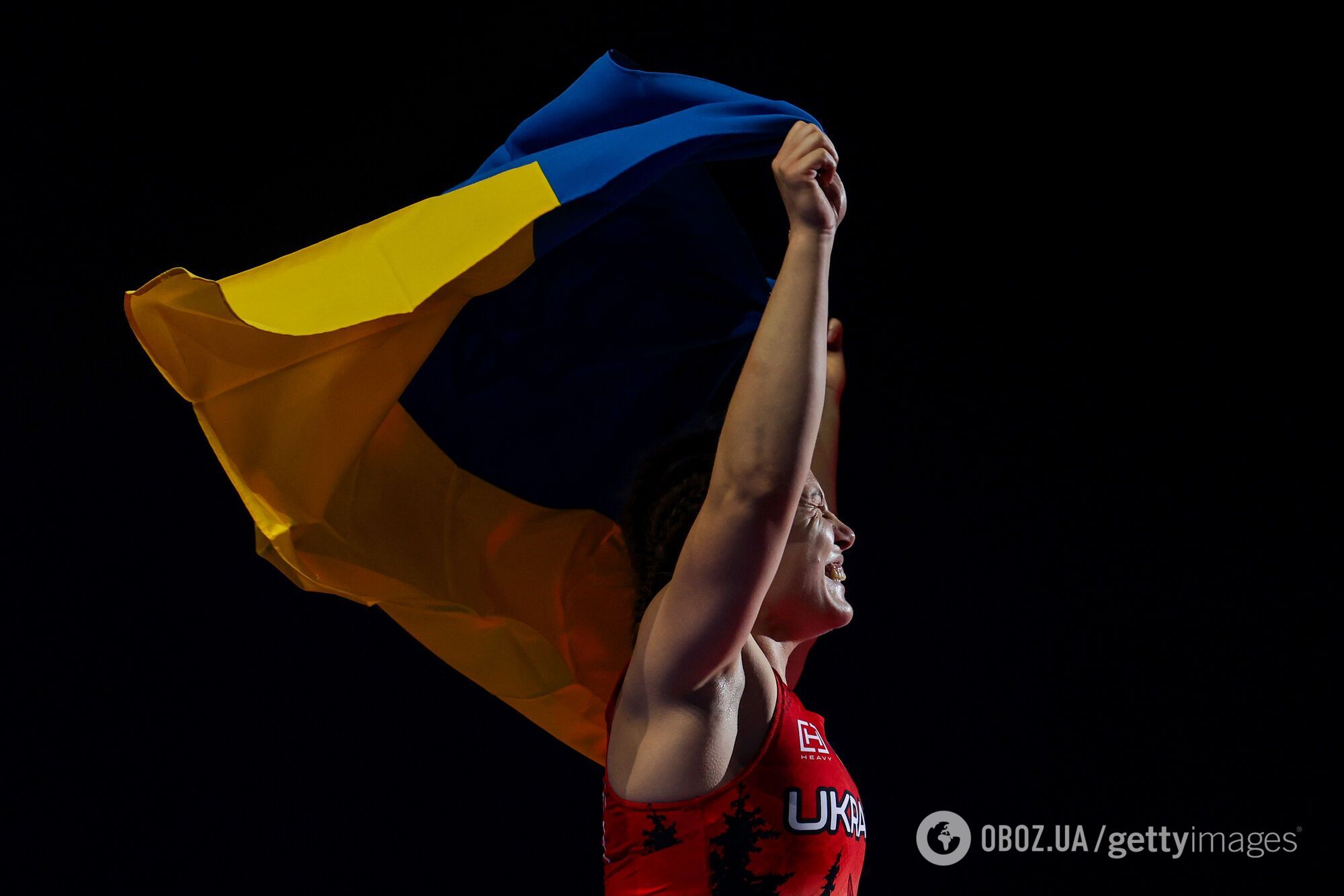 Гимн Украины и овации стадиона. Украинка впервые за 7 лет выиграла чемпионат мира по борьбе. Видео