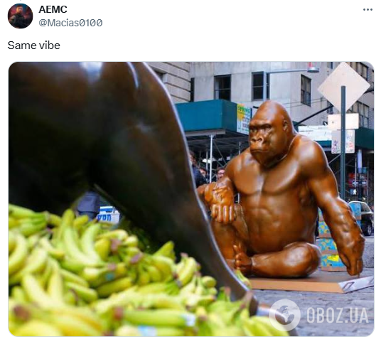 "Послание громкое и четкое": возле Капитолия установили золотую статую Трампа с биткоином, сеть взорвалась комментариями. Фото