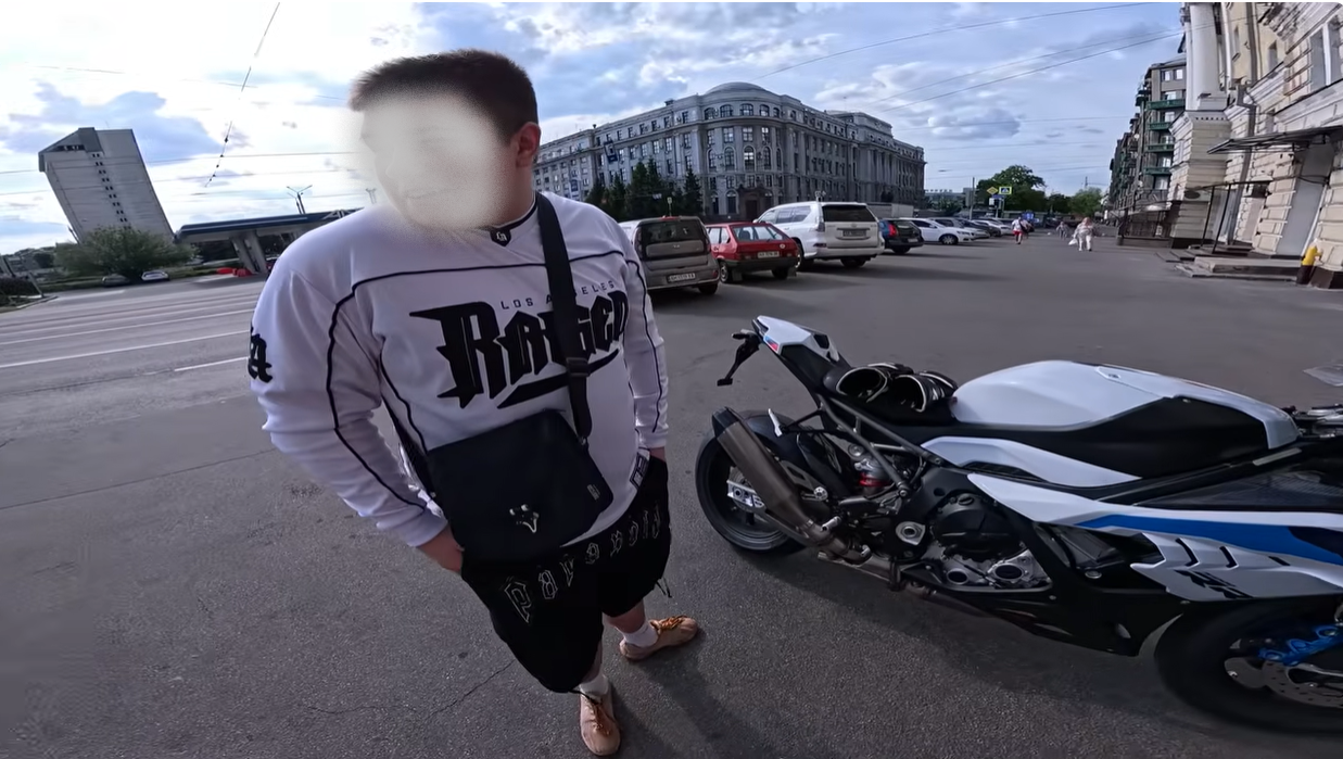 В Харькове несовершеннолетний сын чиновницы совершил аварию: дорогая Audі Q5 не внесена в декларацию