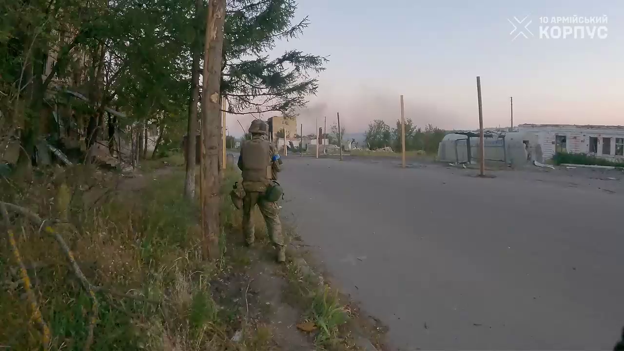 Ситуация напряженная: украинские воины показали видео из центра Купянска и рассказали о попытках врага прорваться