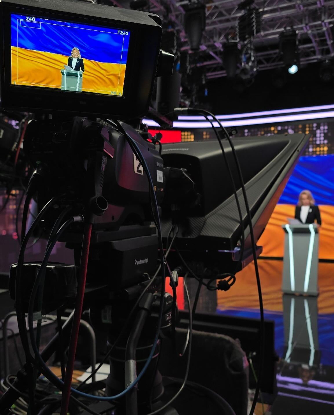 Ведущая Оксана Гутцайт раскрыла, почему в кулуарах телемарафона говорят о смене формата