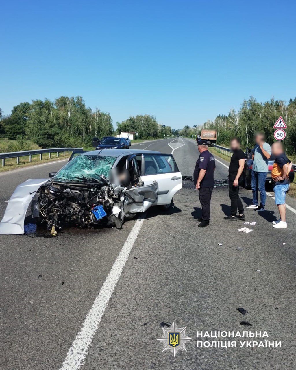 Столкнулись два авто: в Черкасской области в ДТП погибли три человека, пострадал ребенок. Фото