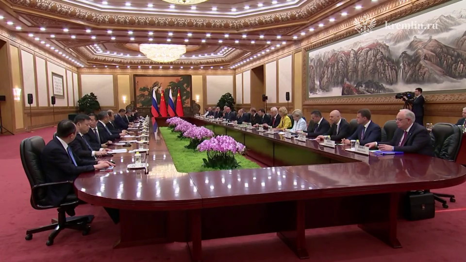 Путин и Си Цзиньпин обменялись комплиментами во время встречи в Пекине: почему переговоры стали знаковыми и вспомнили ли на них об Украине