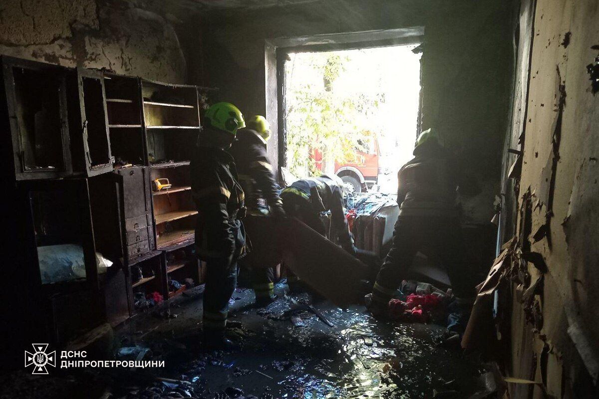 У Кривому Розі внаслідок пожежі загинуло двоє дітей, ще одна постраждала: усі подробиці трагедії. Фото