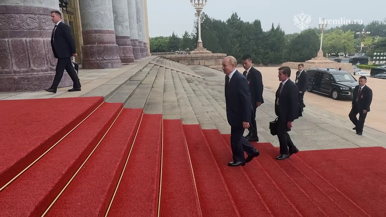 Путин и Си Цзиньпин обменялись комплиментами во время встречи в Пекине: почему переговоры стали знаковыми и вспомнили ли на них об Украине