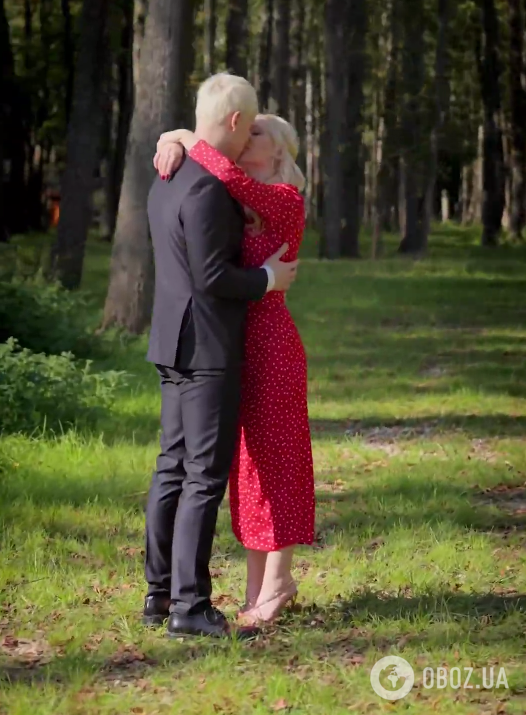 "Таке ніколи нікому не дарували". Пропагандист Shaman зробив "патріотичний" сюрприз "коханці" Путіна в день народження та став посміховиськом