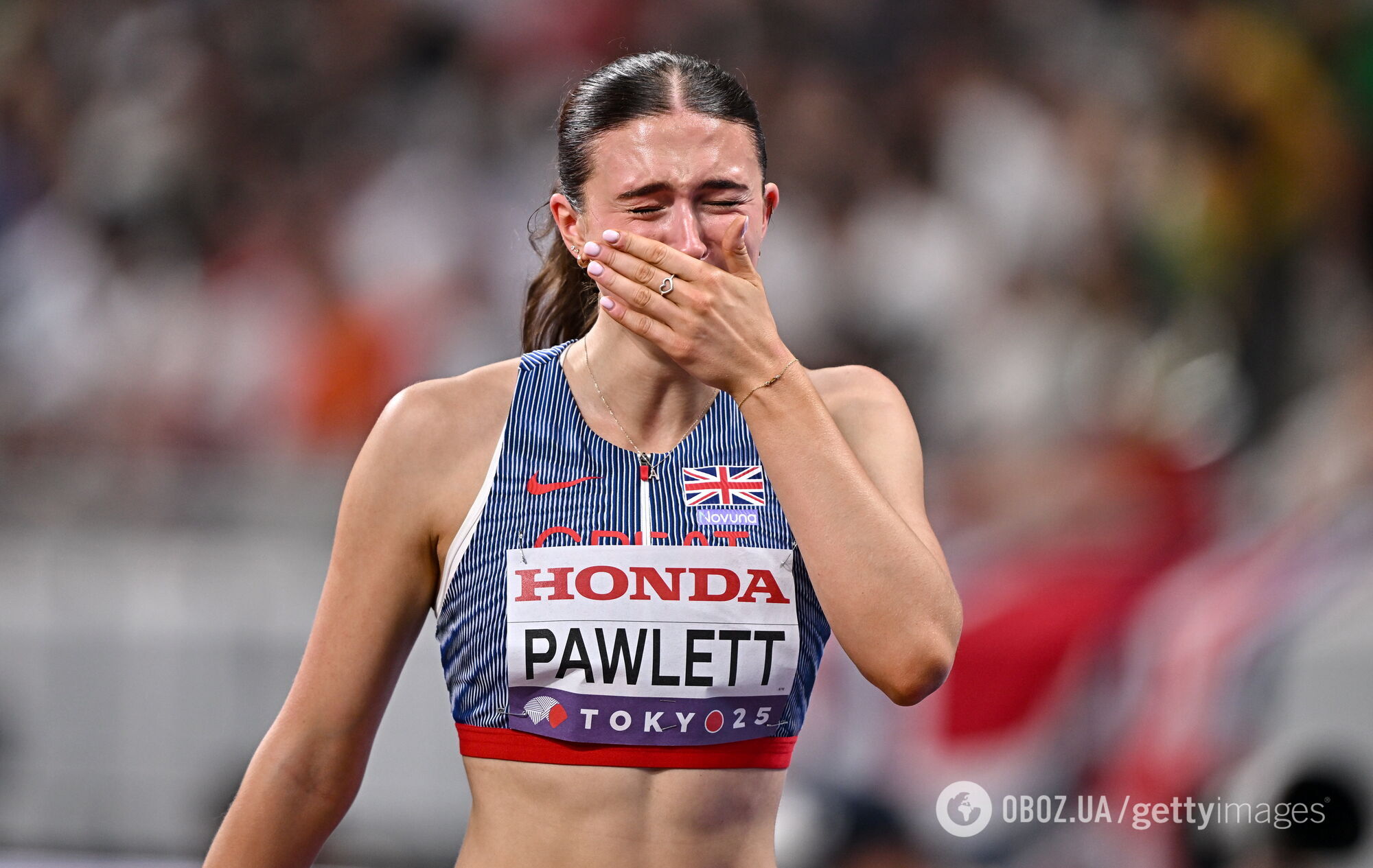 Чемпионка Англии споткнулась перед самым финишем, тяжело приземлилась головой вперед и разрыдалась на ЧМ по легкой атлетике. Видео