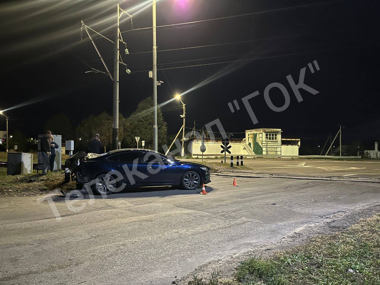 В Полтавской области электровоз столкнулся с авто: пострадал младенец. Фото