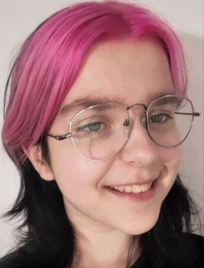 Не повернулася додому: у Польщі зникла 16-річна українка. Фото