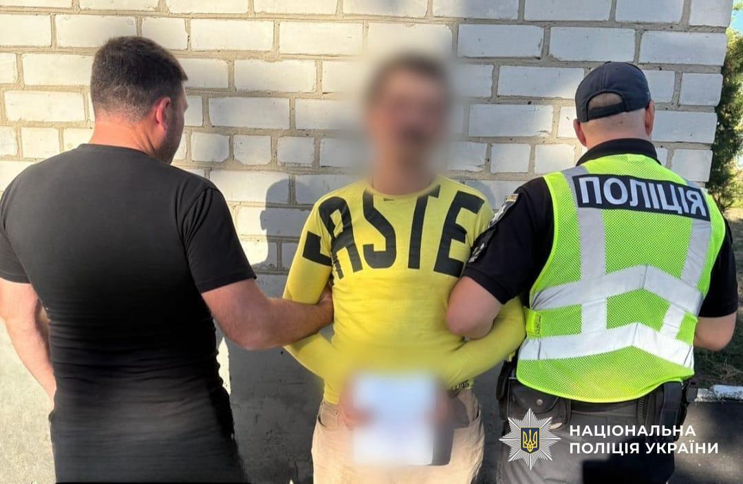 На Кировоградщине задержали мужчину, который стрелял в полицейских: что изъяли у нападавшего. Фото