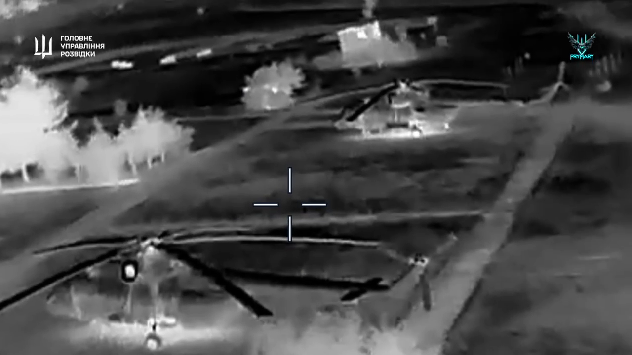 Спецпідрозділ ГУР знищив у Криму три російські гелікоптери Мі-8 та РЛС "Небо-У". Відео