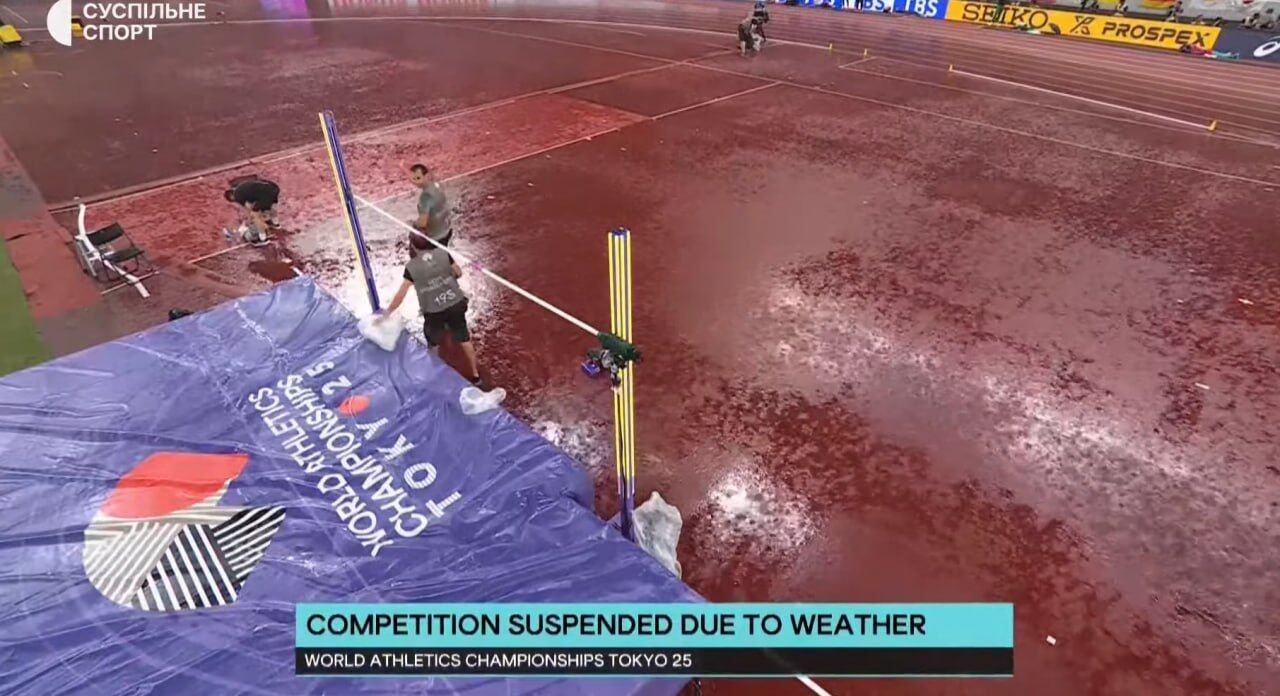 Магучих не дали сразу выступить на чемпионате мира по легкой атлетике. Соревнования были приостановлены. Видео