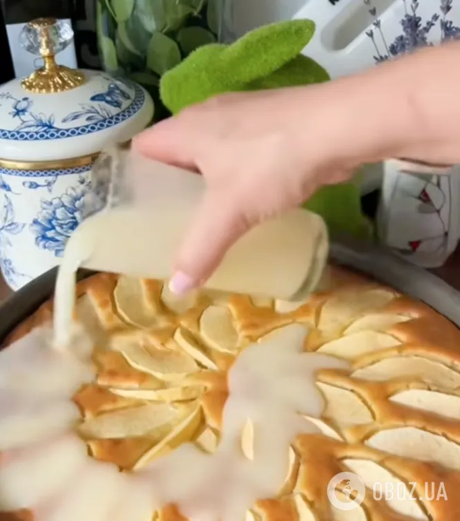 Ароматный яблочный пирог ''3 стакана'' с заливкой: рецепт самой вкусной и быстрой домашней выпечки