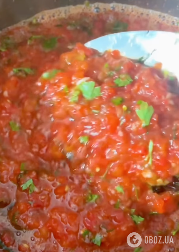 Самая простая аджика из 2 кг помидоров и 2 кг перца: рецепт закуски на зиму