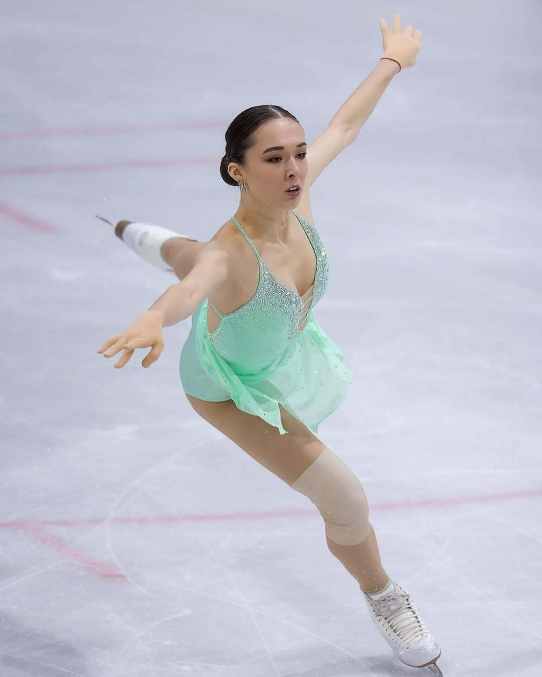 Історичний провал України у фігурному катанні: на Олімпіаду поїде лише один фігурист, якого обікрали на змаганнях у Китаї