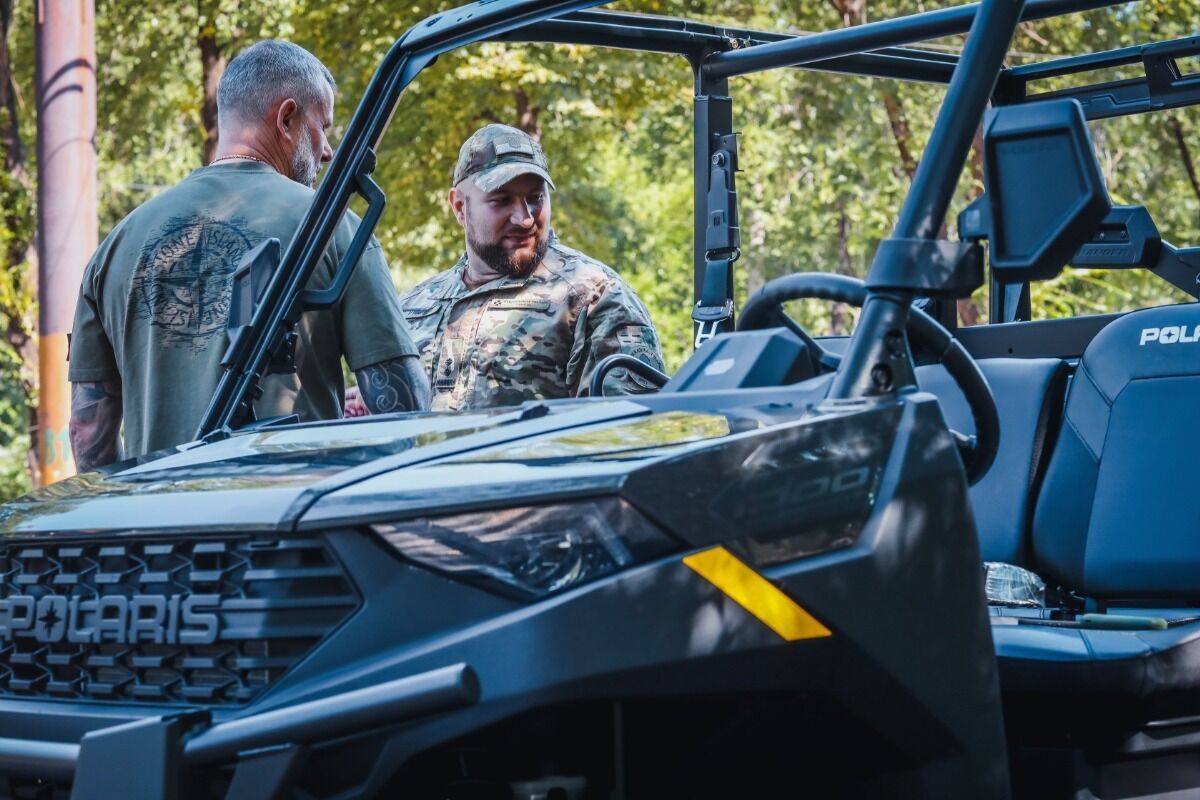 Бойцы Нацгвардии получили новую партию багги и мотоциклов от "Стального фронта"