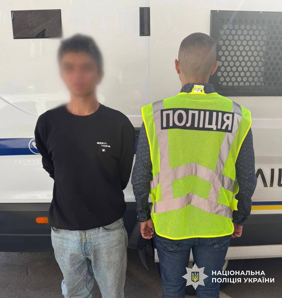 Жорстоко побили перехожого та пограбували його: у Києві затримали зловмисників. Подробиці та фото