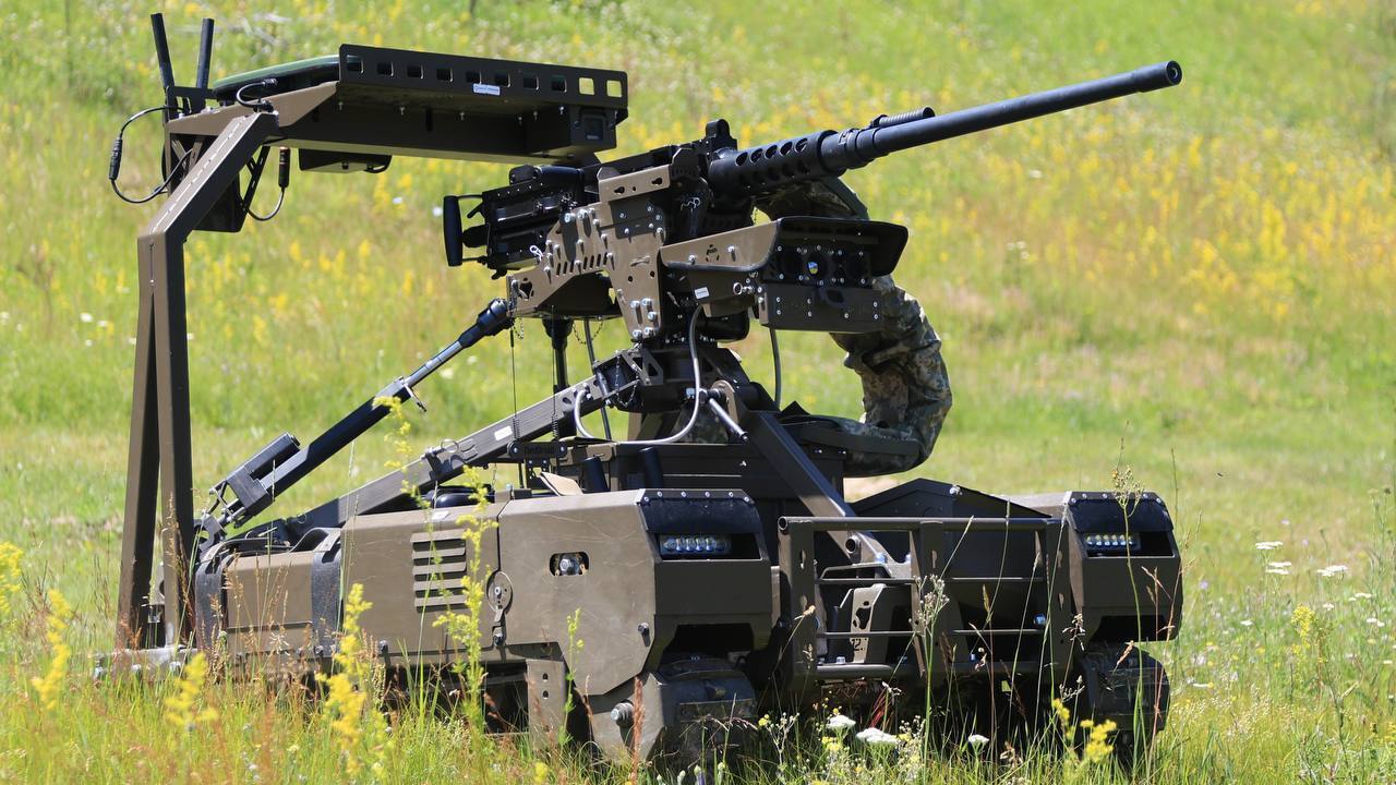 "Миниатюрные танки" стали критически важными: в The Independent объяснили, что дает Украине применение радиоуправляемых бронированных машин