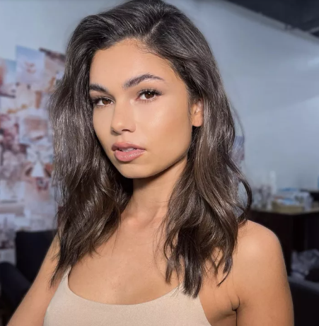 Як освіжити образ восени: найкращі стрижки на середню довжину