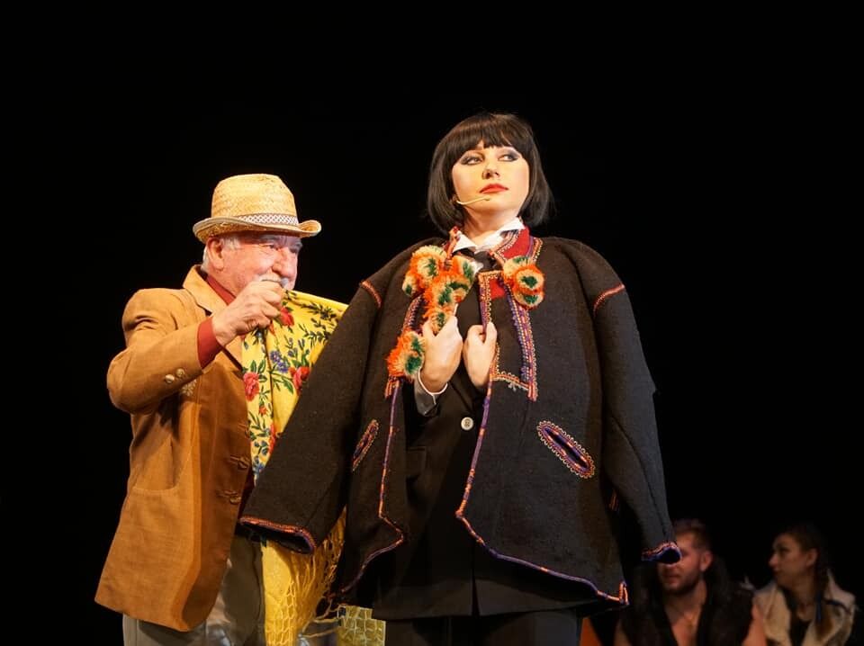 "Ви не знали, що наша держава називається Україна?" Олеся Пасічняк – про Вєрку Сердючку та російську мову, поїздку в Крим і конфуз із Людмилою Янукович