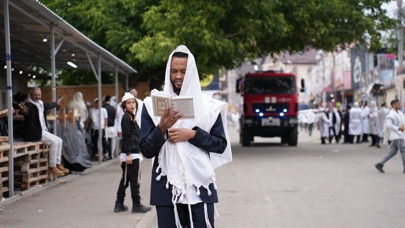 Прибули десятки тисяч паломників: як проходить святкування Рош га-Шана в Умані. Фото та відео