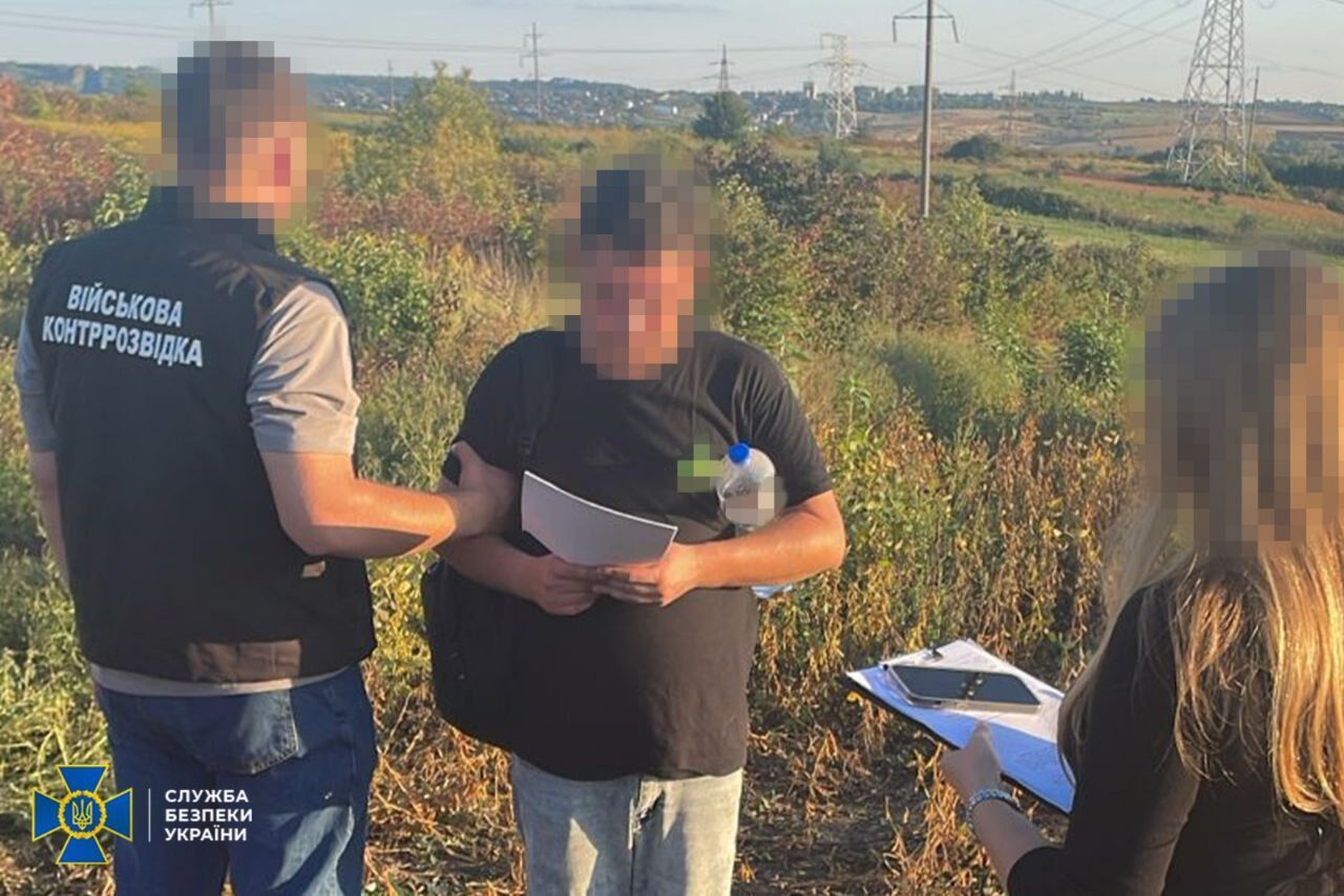 СБУ задержала агента ФСБ, который корректировал удары по аэродромам и энергообъектам на западе Украины. Фото
