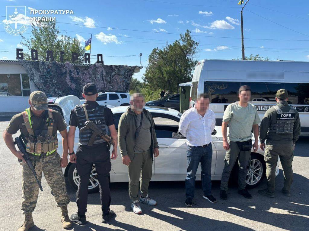 Организатор выдавал себя за прокурора: в Одесской области разоблачили новую схему переправки мужчин через госграницу. Фото
