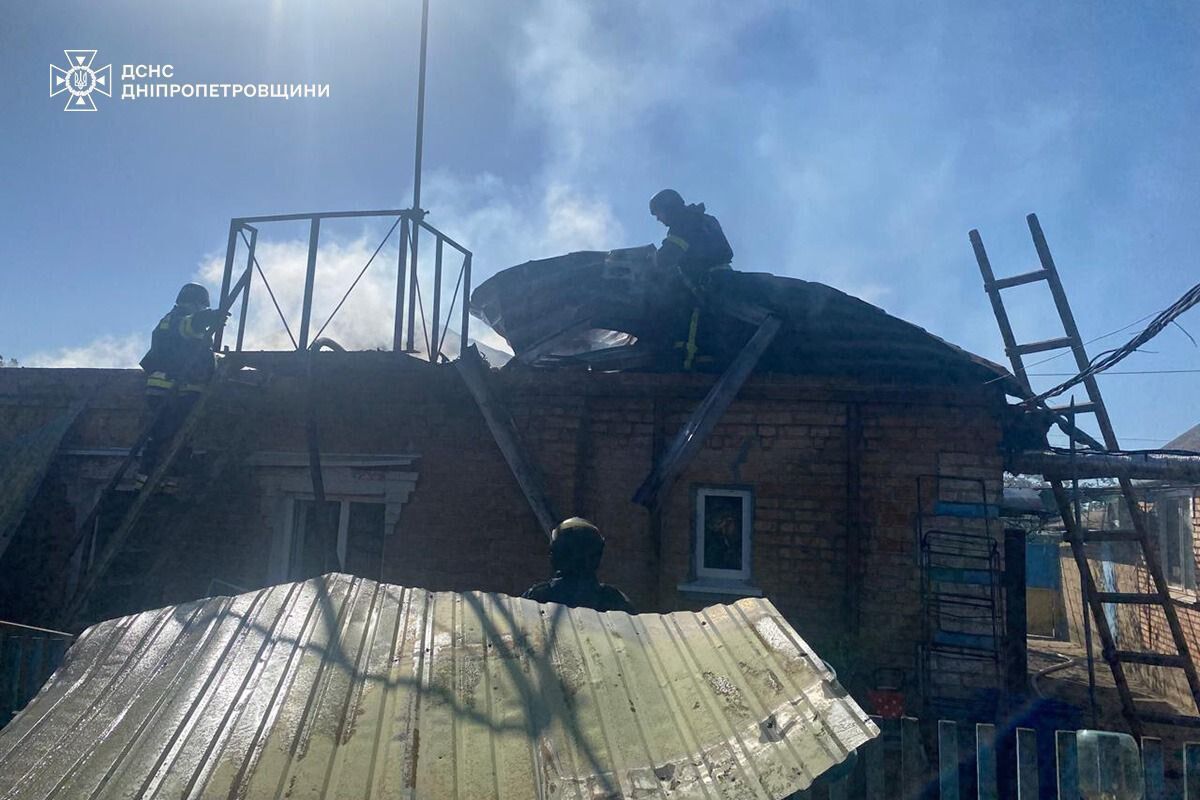 В Никополе из-за попадания вражеского дрона погибла женщина, еще трое пострадали. Фото