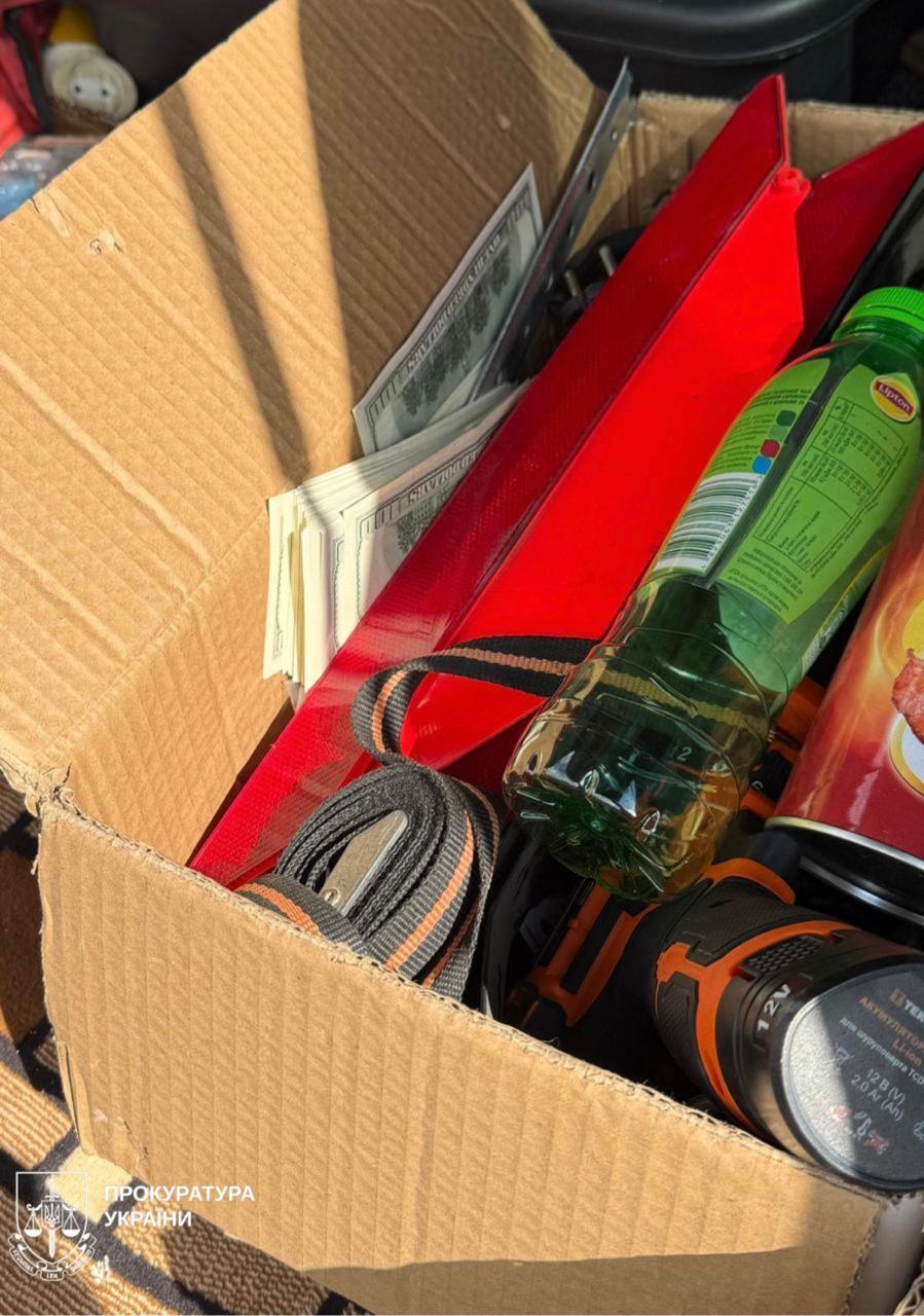 На Прикарпатті викрили керівника благодійного фонду, який вирішив "підзаробити" на переправленні ухилянтів за кордон. Фото