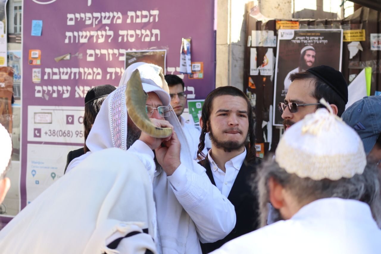 Прибули десятки тисяч паломників: як проходить святкування Рош га-Шана в Умані. Фото та відео