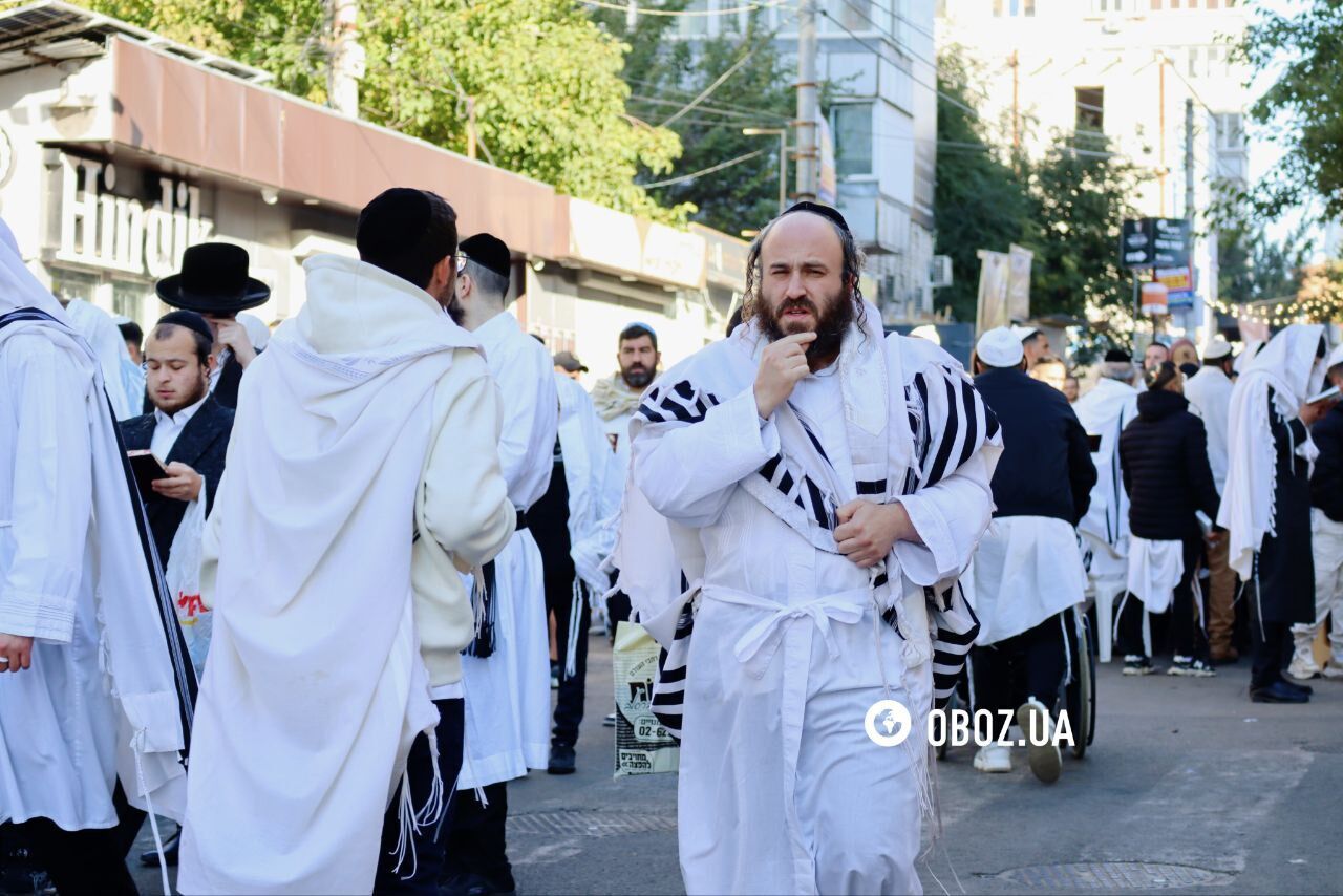 Прибули десятки тисяч паломників: як проходить святкування Рош га-Шана в Умані. Фото та відео