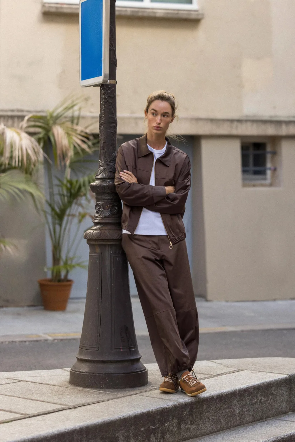 Замість джинсів: названо беззаперечний тренд осені-2025