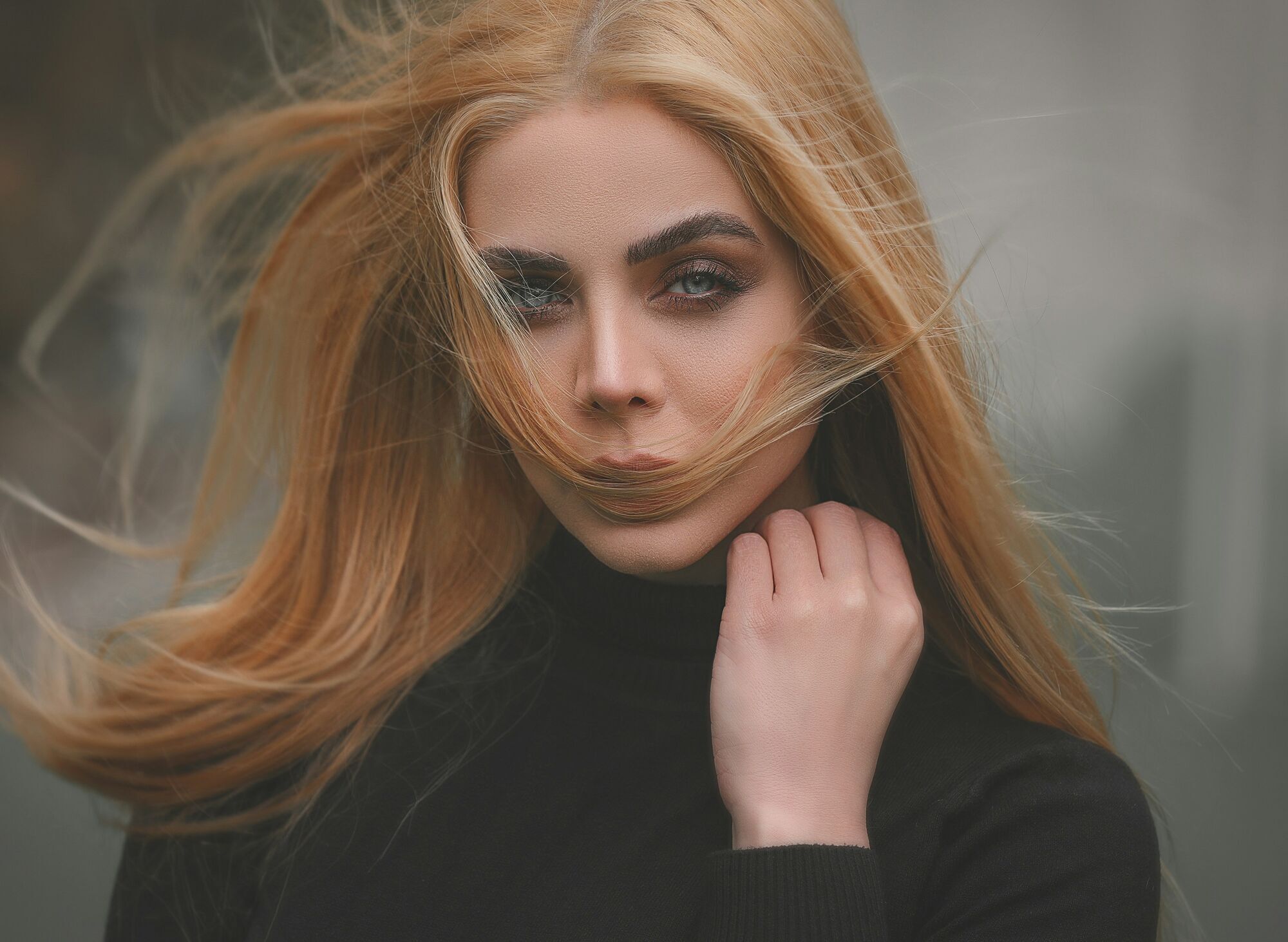 Осінні тренди зачісок: які стрижки і аксесуари модні у 2025-му