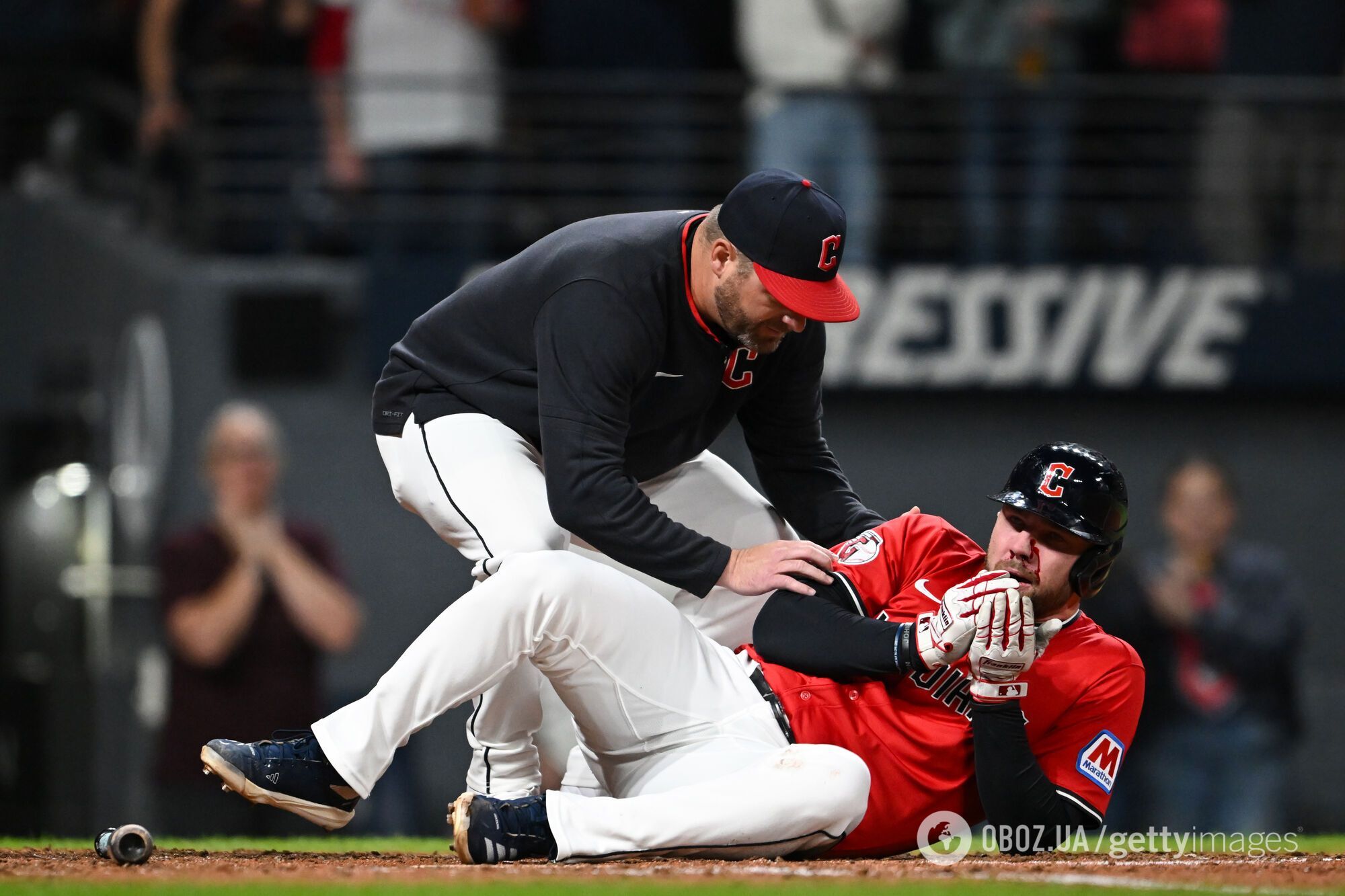 Бейсболіст отримав в обличчя м'ячем на швидкості 160 км/год. Відео зібрало 5 млн переглядів за кілька годин