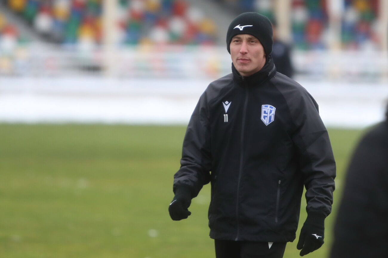 Матч чемпіонату України перенесли через весілля одного з футболістів. Відео