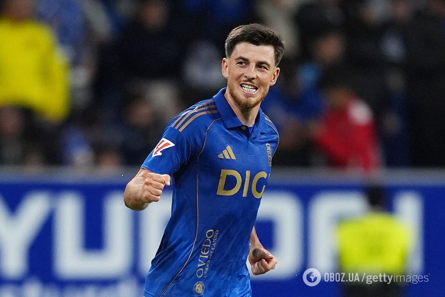 Почти с центра поля. "Барселоне" забили потрясающий гол в касание с 40 метров. Видео