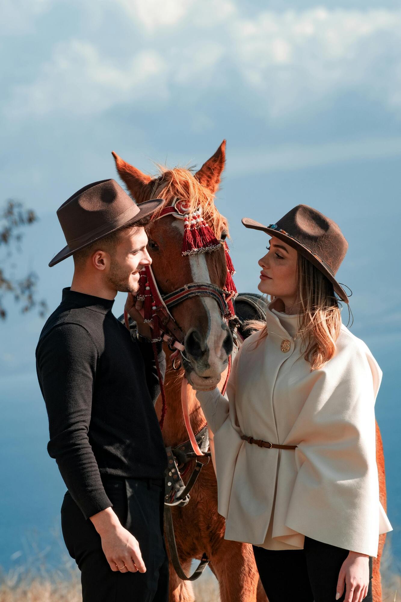 Як зробити осінній образ максимально стильним: топ аксесуарів