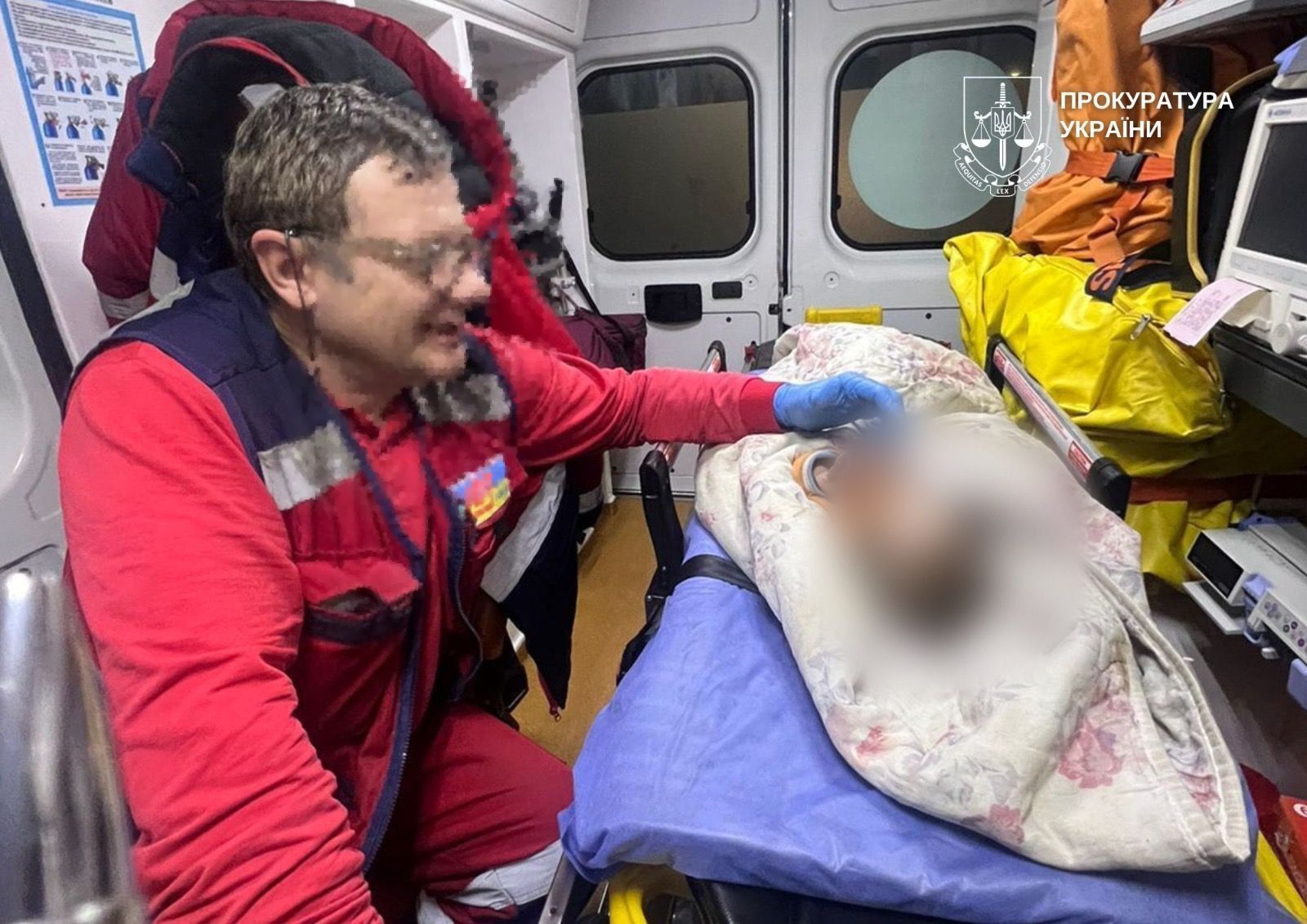 На 5 днів залишила немовля у зачиненій квартирі: у Києві повідомили про підозру 17-річній матері. Фото