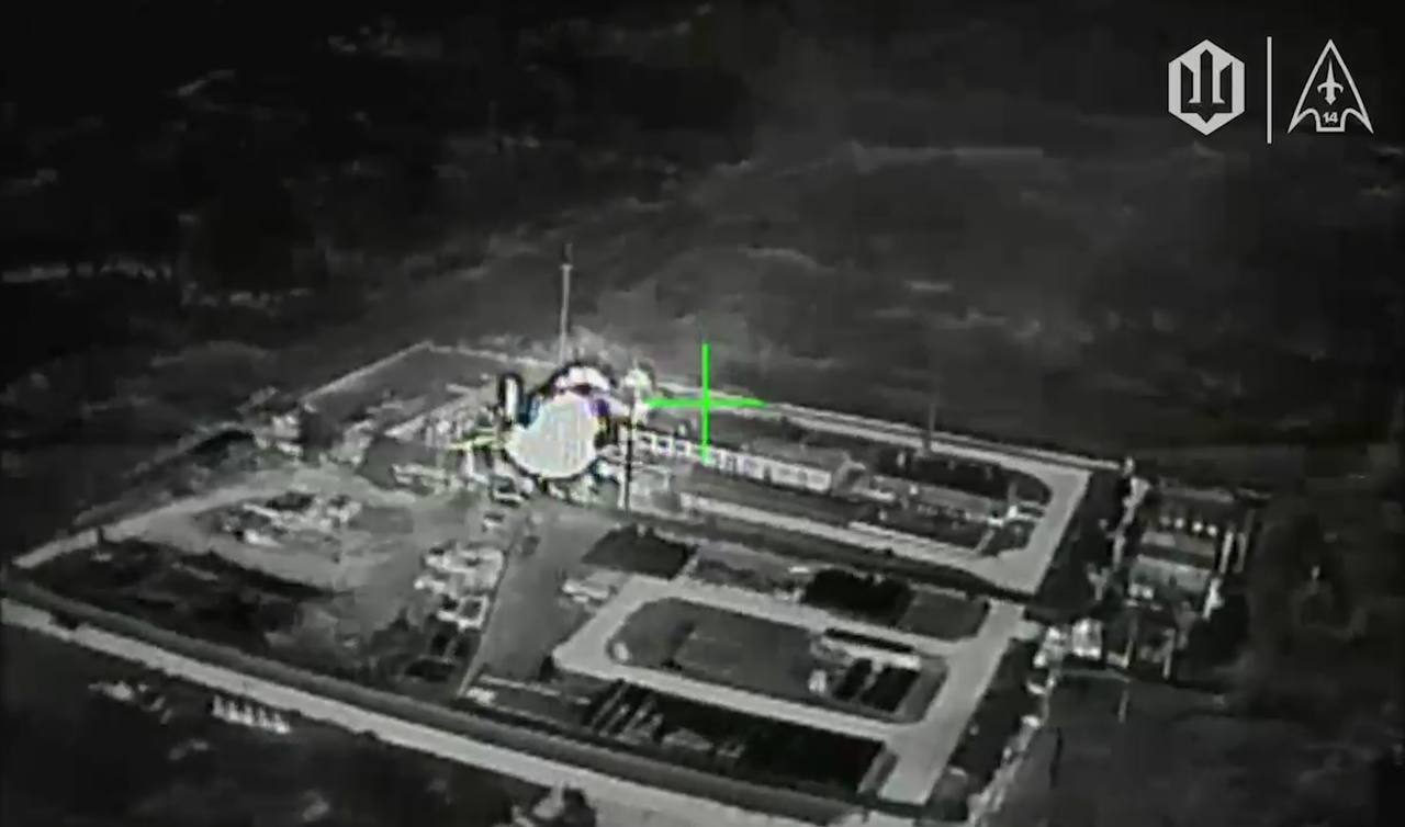 "Топливный бак пустеет": "Птицы Мадьяра" поразили три газораспределительные станции на оккупированной Луганщине. Фото