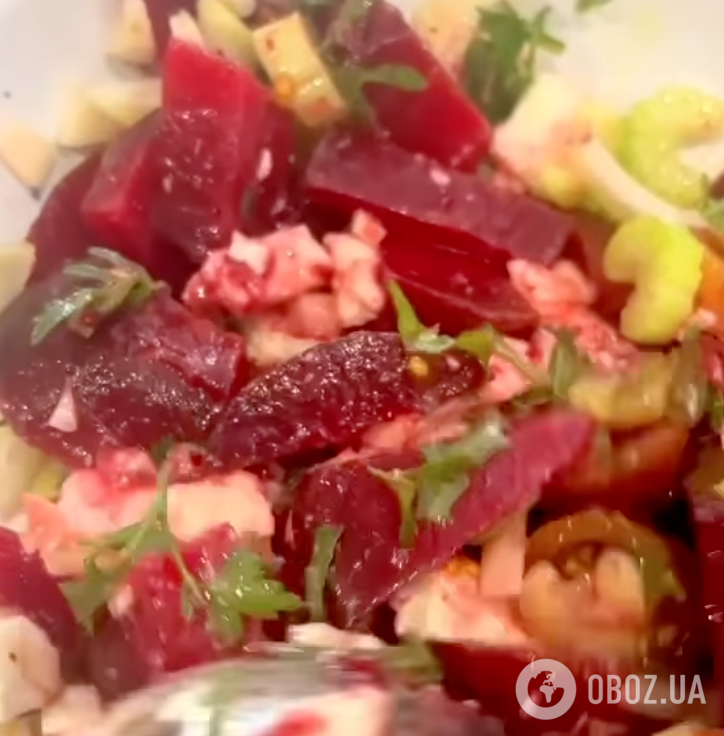Салат из свеклы, который "включает" гены долголетия: рецепт от Оксаны Скиталинской