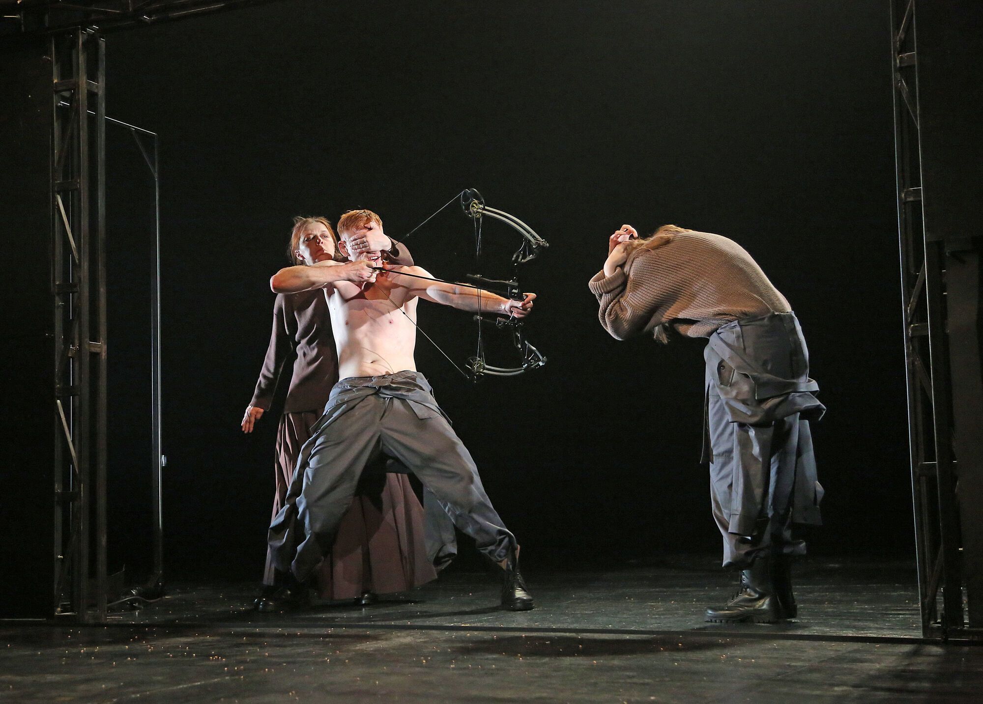 Плач земли, или Треугольник печали