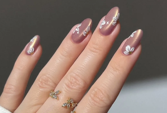 Старий тренд манікюру повернувся: який дизайн обрати цієї осені