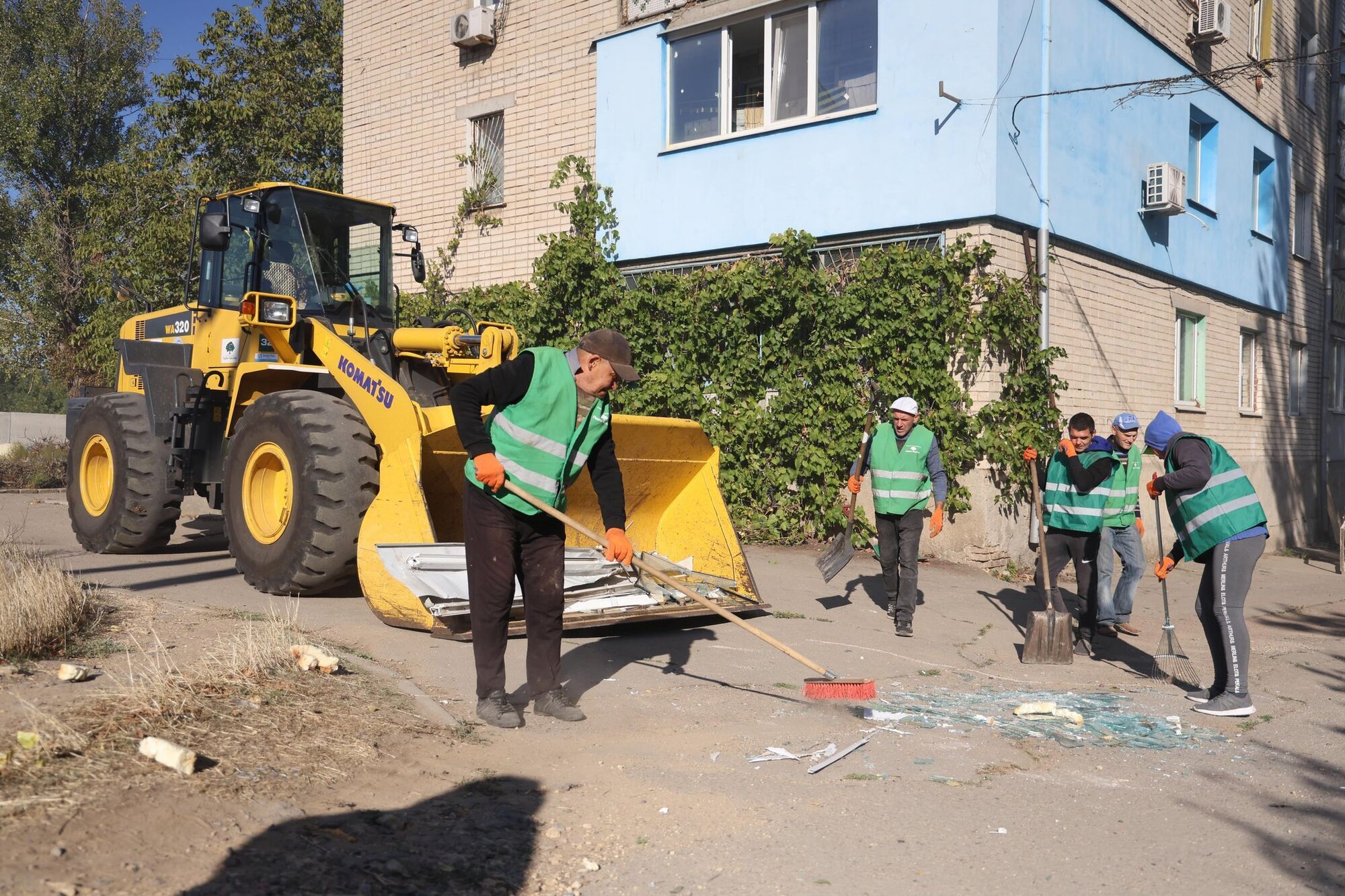 "Это было очень страшно": жители Херсона рассказали о вражеской атаке на город и ее последствиях. Видео