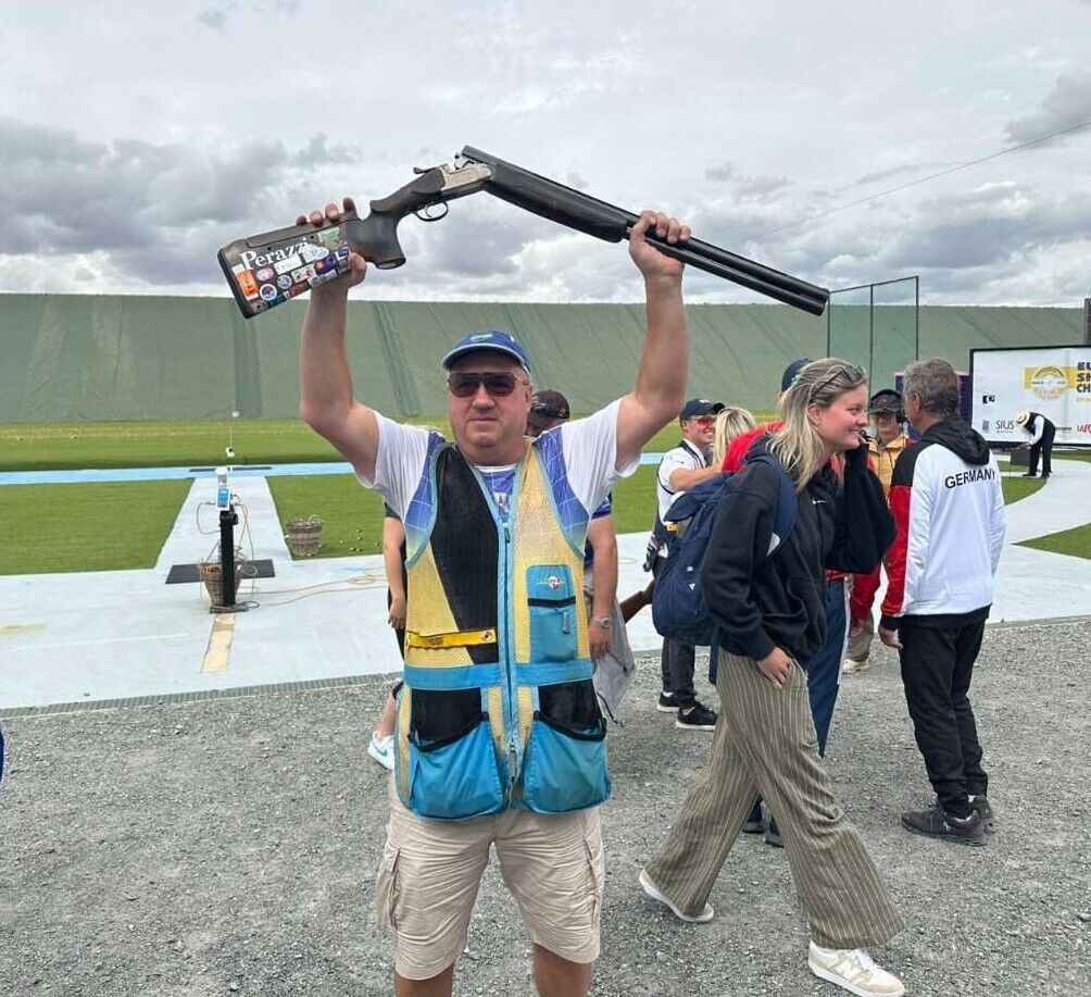 Український чемпіон зі старою рушницею встановив вічний рекорд Олімпіад: історичне "золото" одесита, який ночував у "контейнері" і змагається у 57