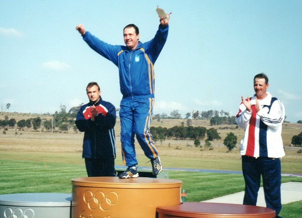 Український чемпіон зі старою рушницею встановив вічний рекорд Олімпіад: історичне "золото" одесита, який ночував у "контейнері" і змагається у 57