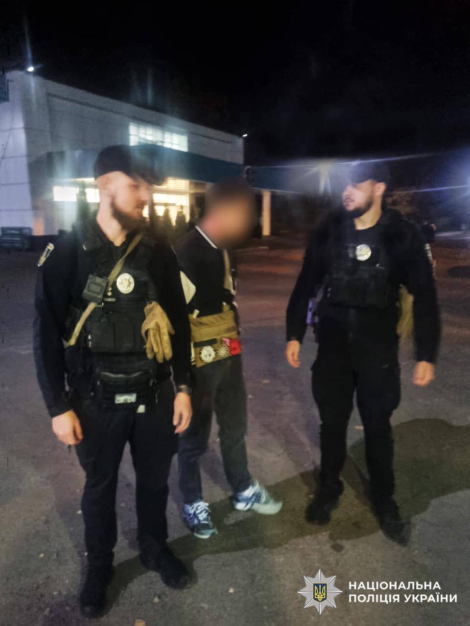 Под Киевом мужчина во время конфликта устроил стрельбу в ресторане. Подробности и фото